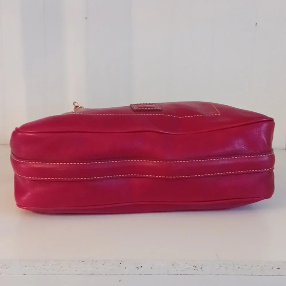 Dooney & Bourke Nwt Red Hobo Cross Body Bag. - Picture 10 of 13